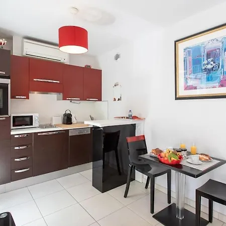 L18 Central Parking Terrace Ac 10Mins Walk To Beaches Nice Exterior photo