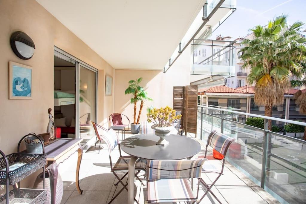L18 Parking Terrace Ac 10mins Walk To Beaches Apartment